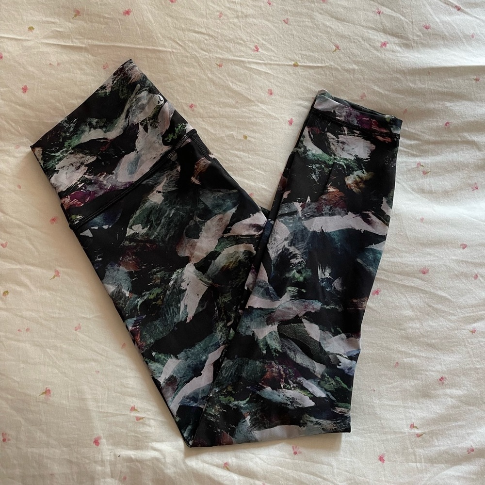 Lululemon wunder under size 8 - Starlight Glacier Multi